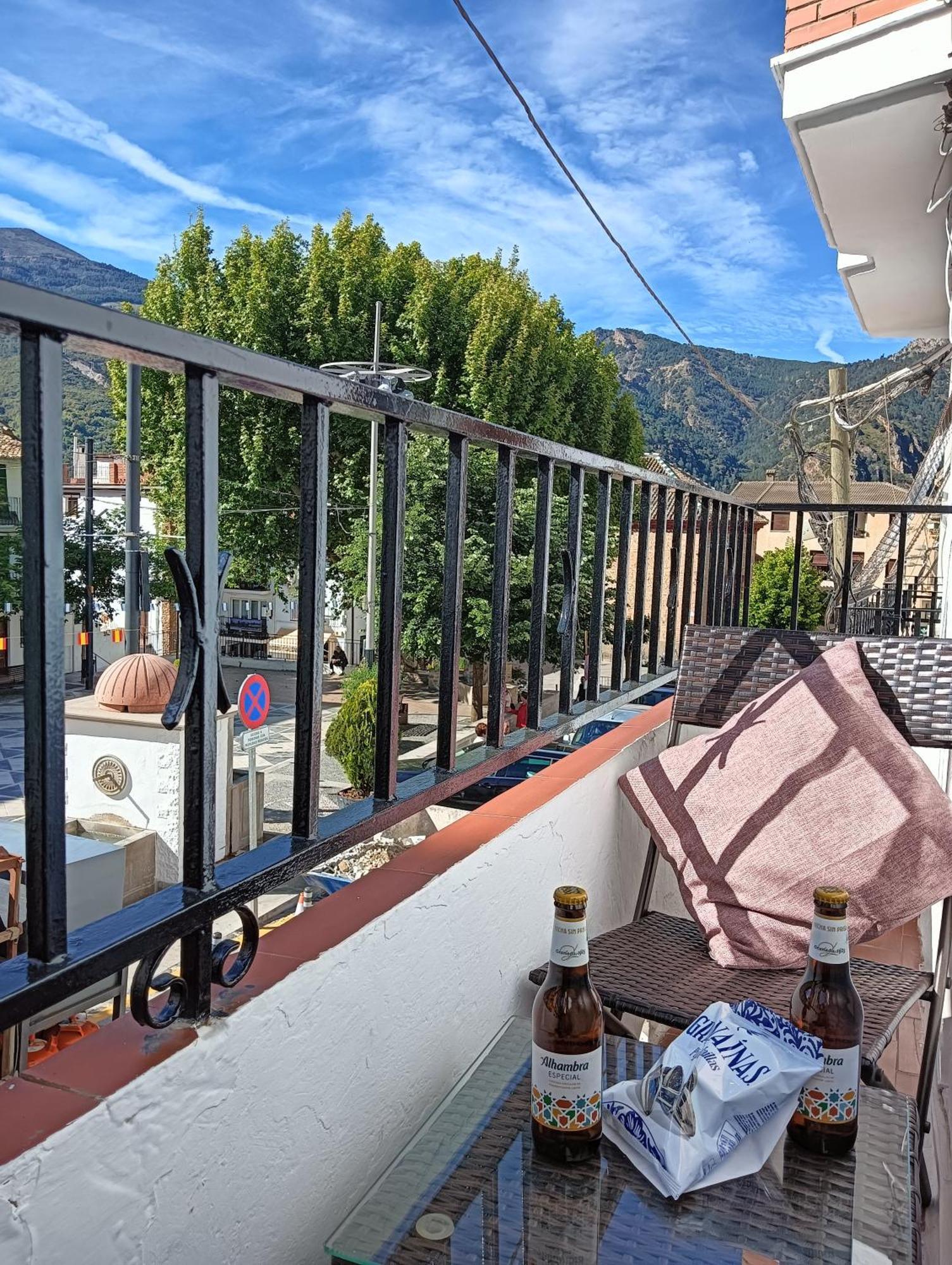 La Casa De La Plaza Apartment Guejar Sierra Exterior photo